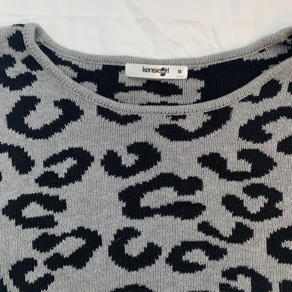 Cropped sweater!! - Picture 3 of 3